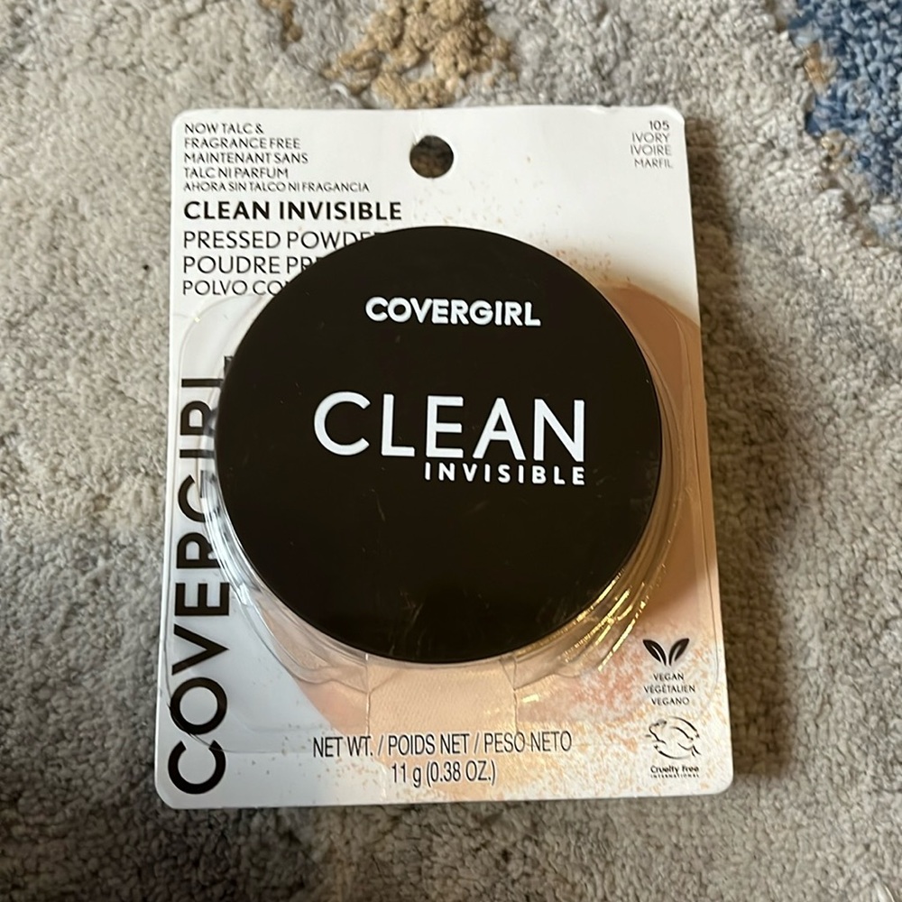 NWT Covergirl Pressed Powder 105 Ivory